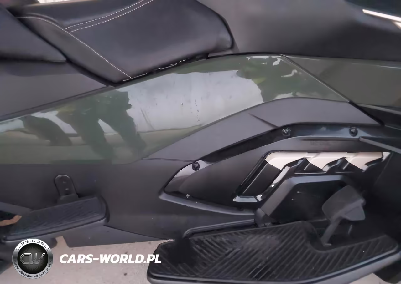 2023 Can-Am Spyder Roadster Rt-Rt Limited VIN:2BXNBDD25PV005530 - 8