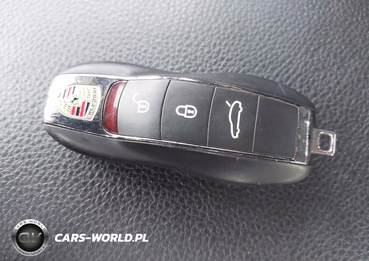 2016 Porsche Panamera 4 VIN:WP0AA2A78GL000880 - 11