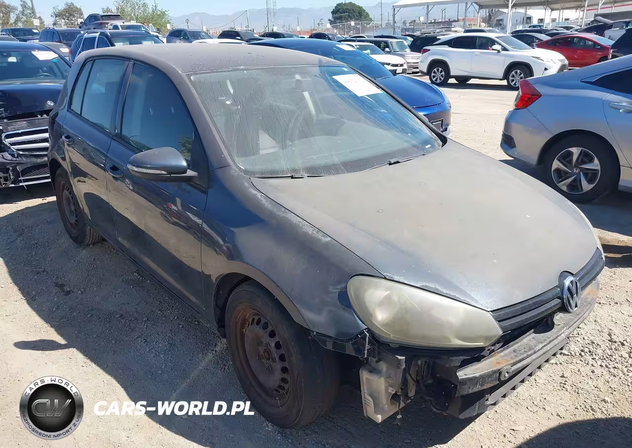 2012 Volkswagen Golf 2.5L 4-Door