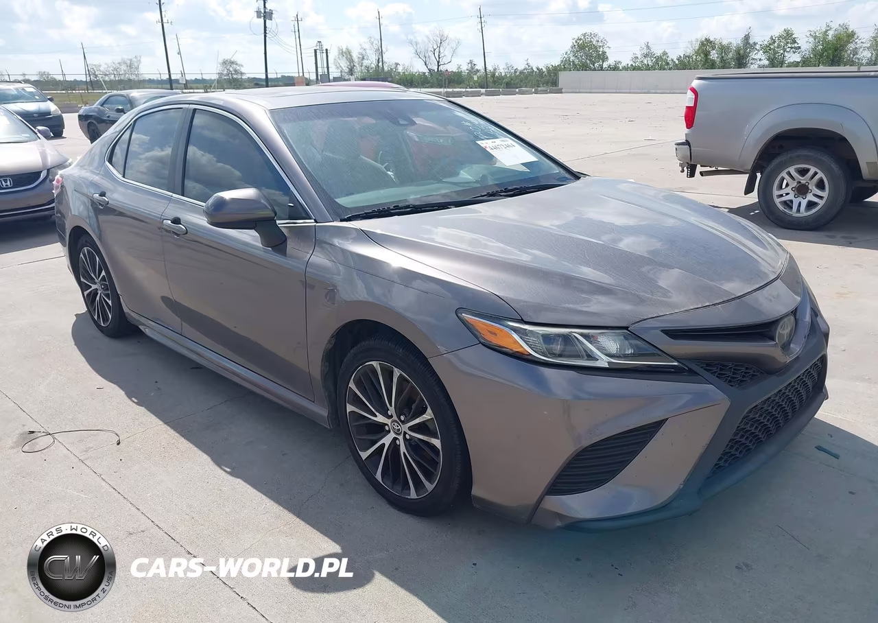 2019 Toyota Camry Se – zdjęcie 1 z 16