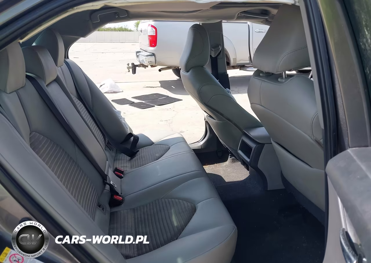 2019 Toyota Camry Se VIN:4T1B11HKXKU697203 - 8