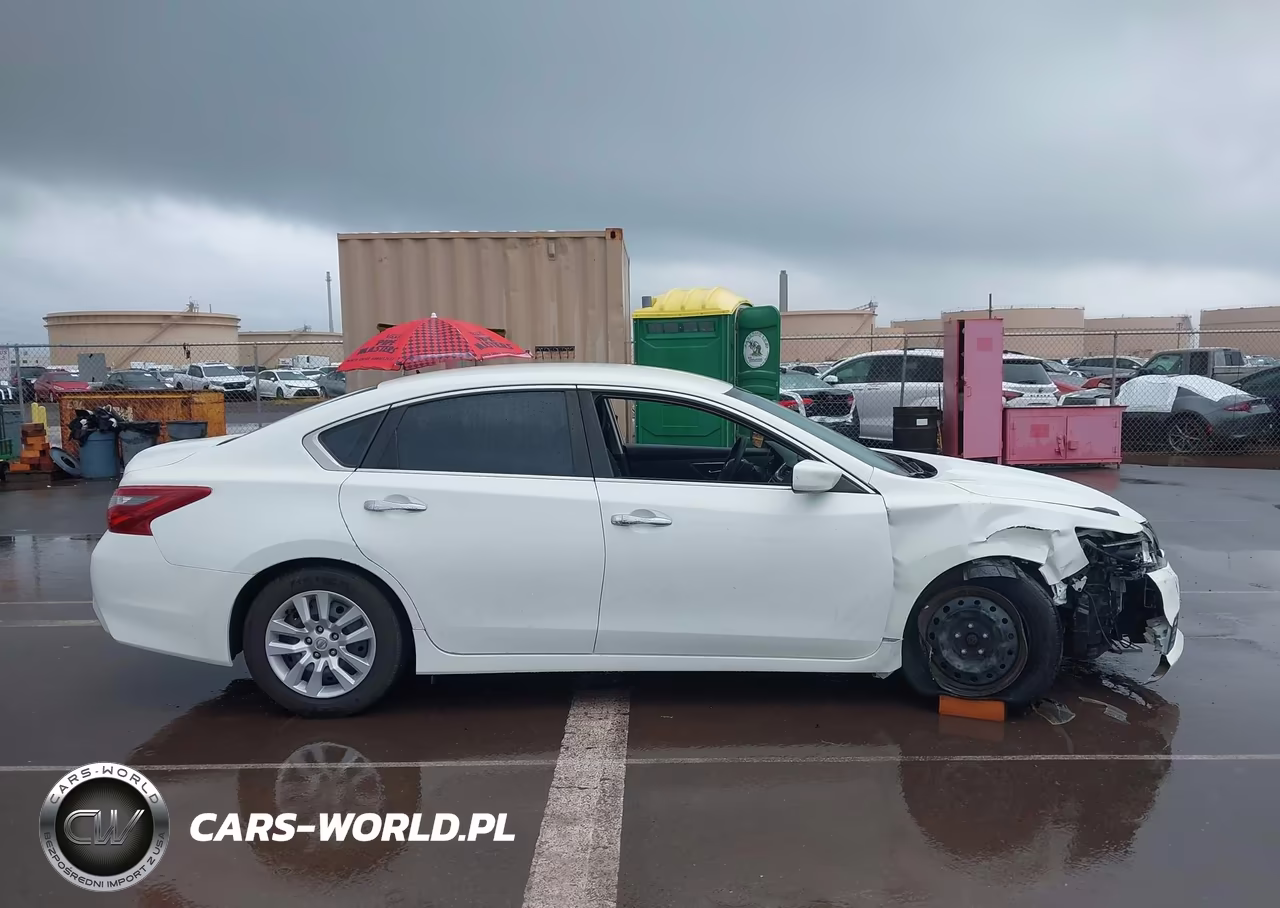 2018 Nissan Altima 2.5 S VIN:1N4AL3AP1JC128732 - 13