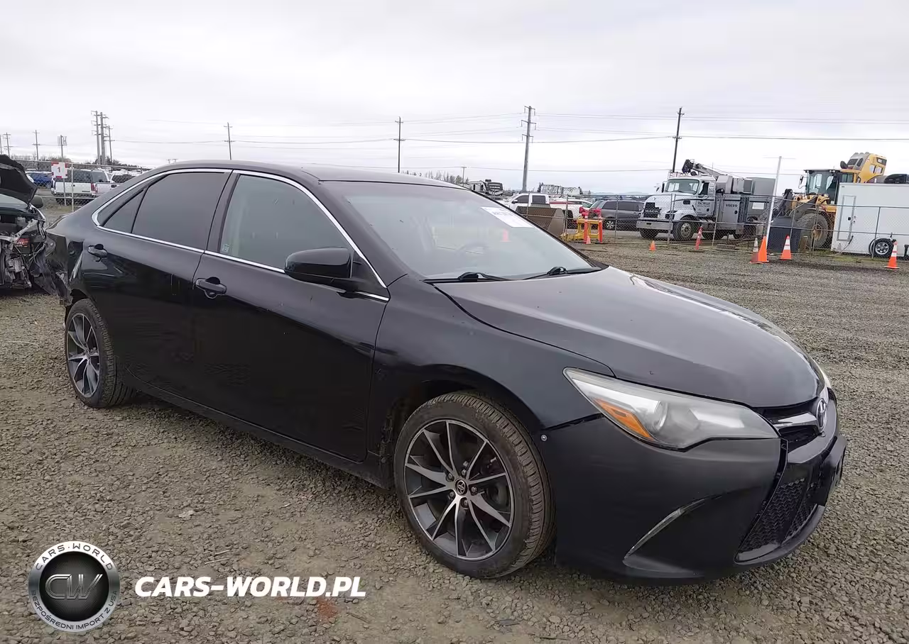 2015 Toyota Camry Xse