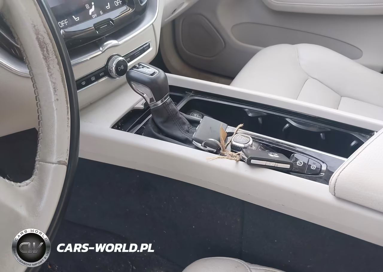 2020 Volvo Xc60 T6 Momentum VIN:YV4A22RK2L1517925 - 11