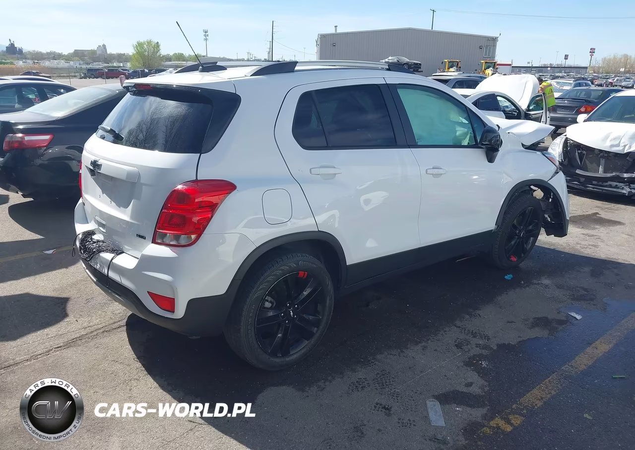 2021 Chevrolet Trax Awd Lt VIN:KL7CJPSB3MB315948 - 4