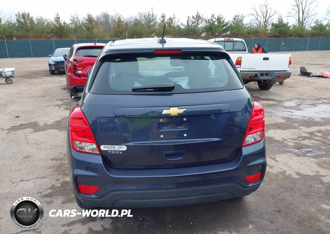 2019 Chevrolet Trax Ls VIN:3GNCJKSB0KL138901 - 17