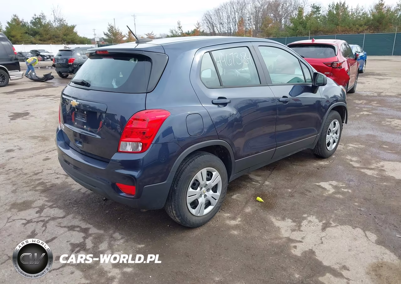 2019 Chevrolet Trax Ls VIN:3GNCJKSB0KL138901 - 4