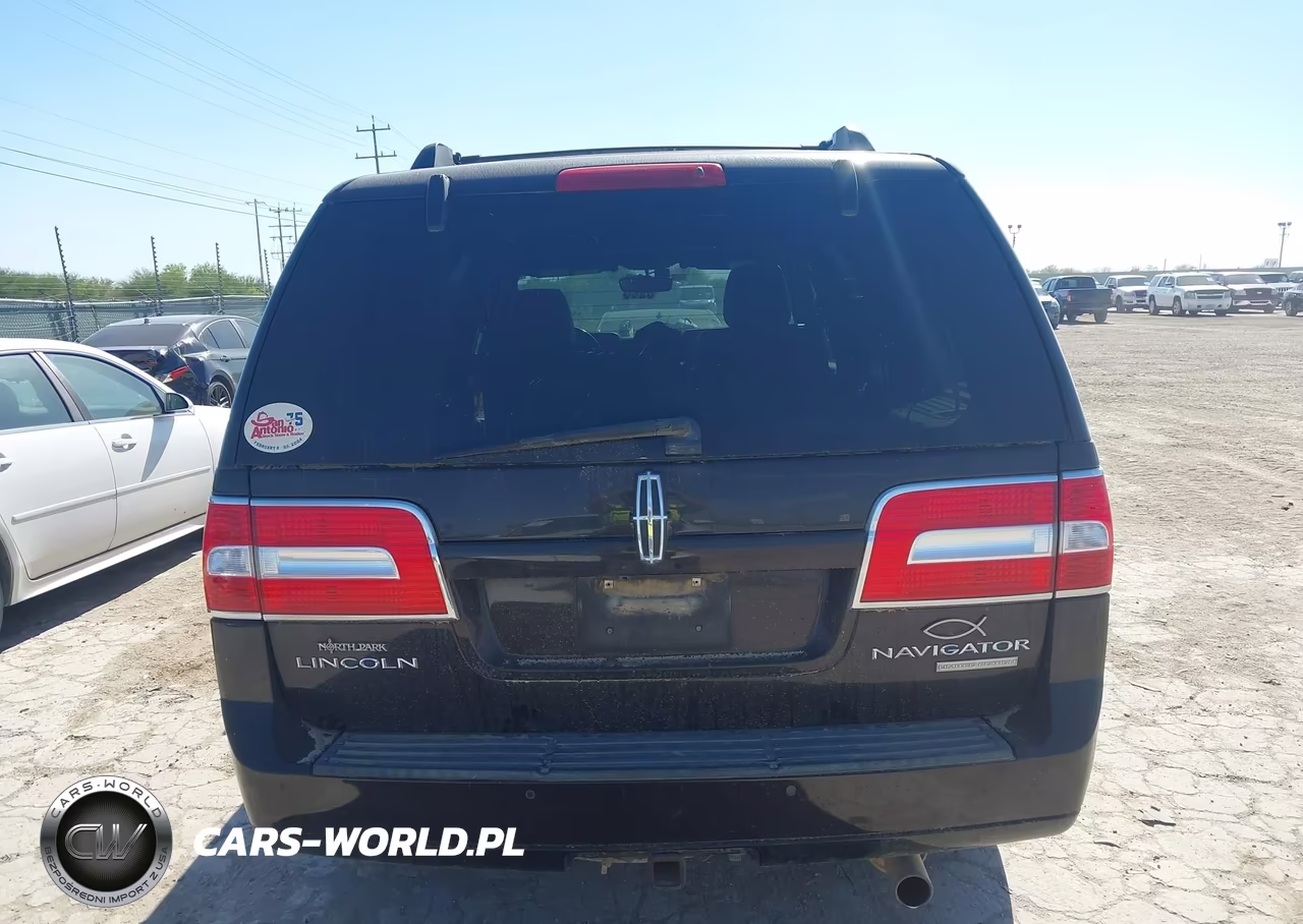 2014 Lincoln Navigator VIN:5LMJJ2H57EEL03034 - 17
