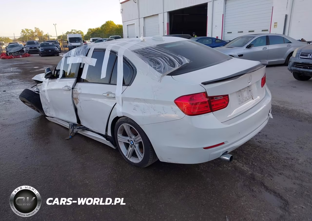 2013 BMW 320I VIN:WBA3B1C5XDF462084 - 3