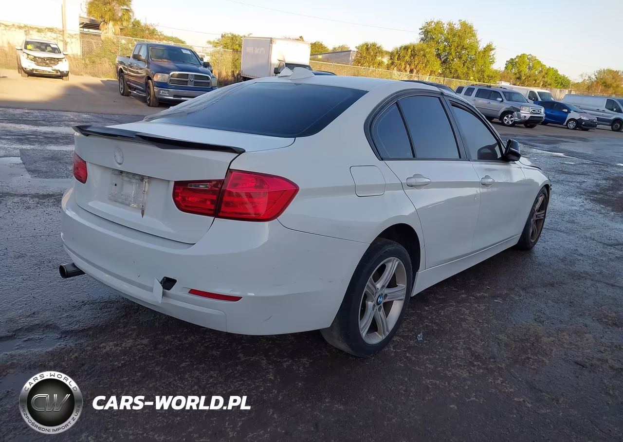 2013 BMW 320I VIN:WBA3B1C5XDF462084 - 4