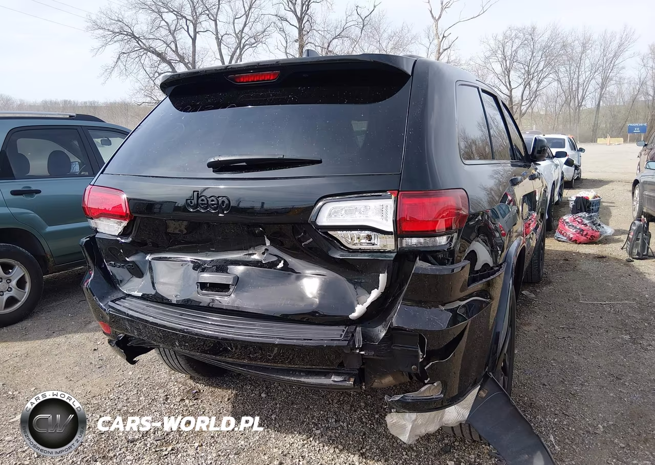 2018 Jeep Grand Cherokee Altitude 4X4 VIN:1C4RJFAGXJC394318 - 6