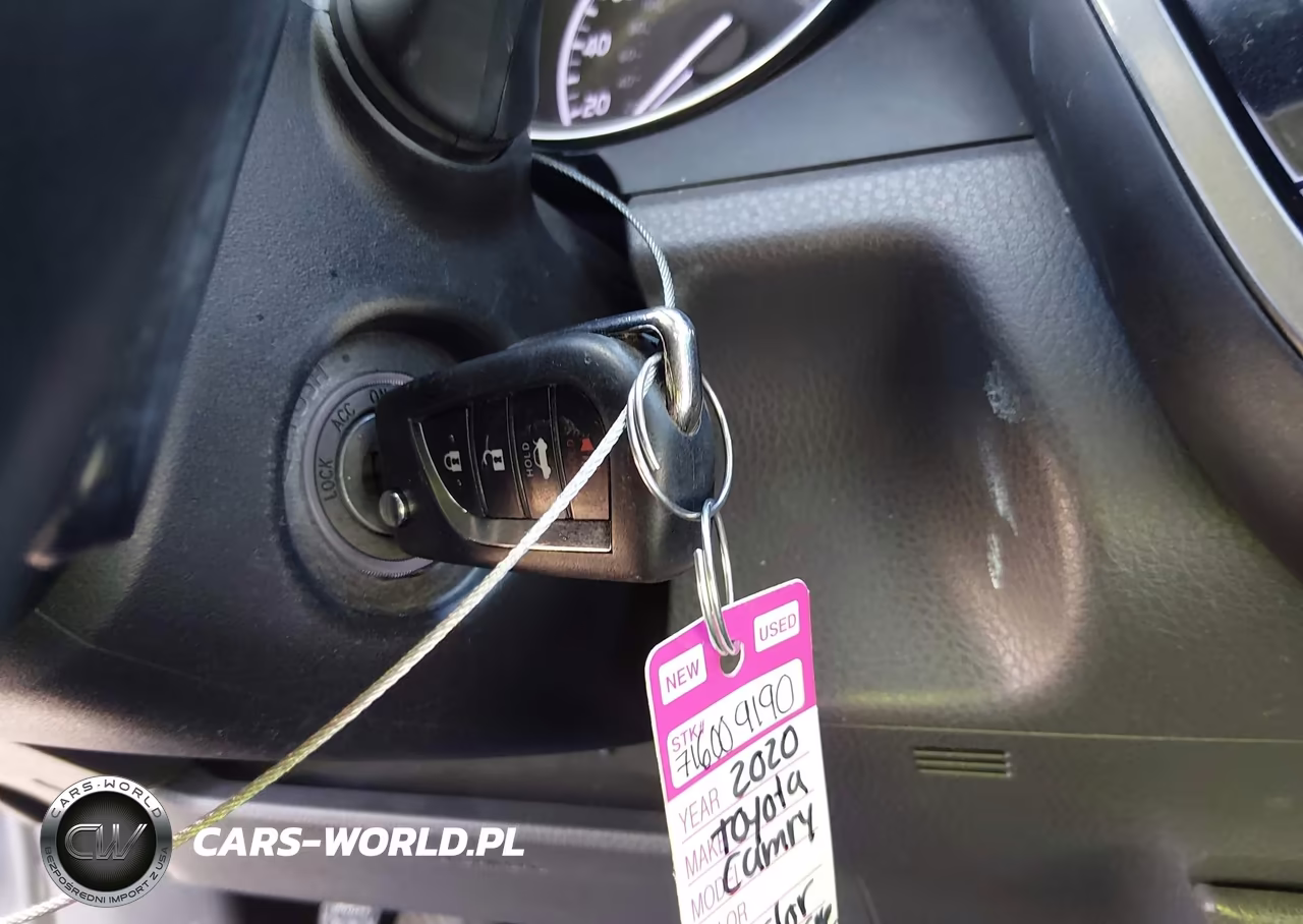 2020 Toyota Camry Se VIN:4T1G11AK9LU860084 - 11