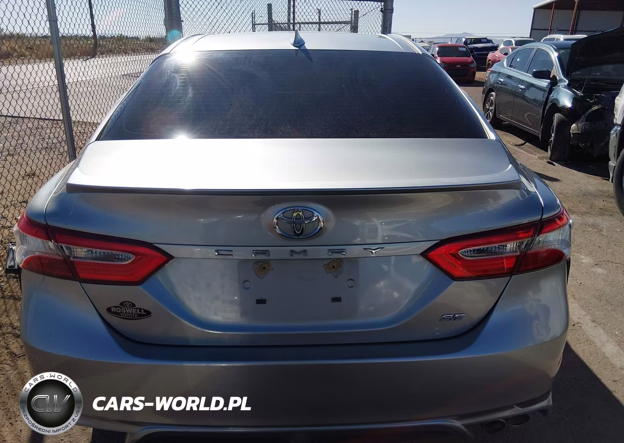 2020 Toyota Camry Se VIN:4T1G11AK9LU860084 - 16