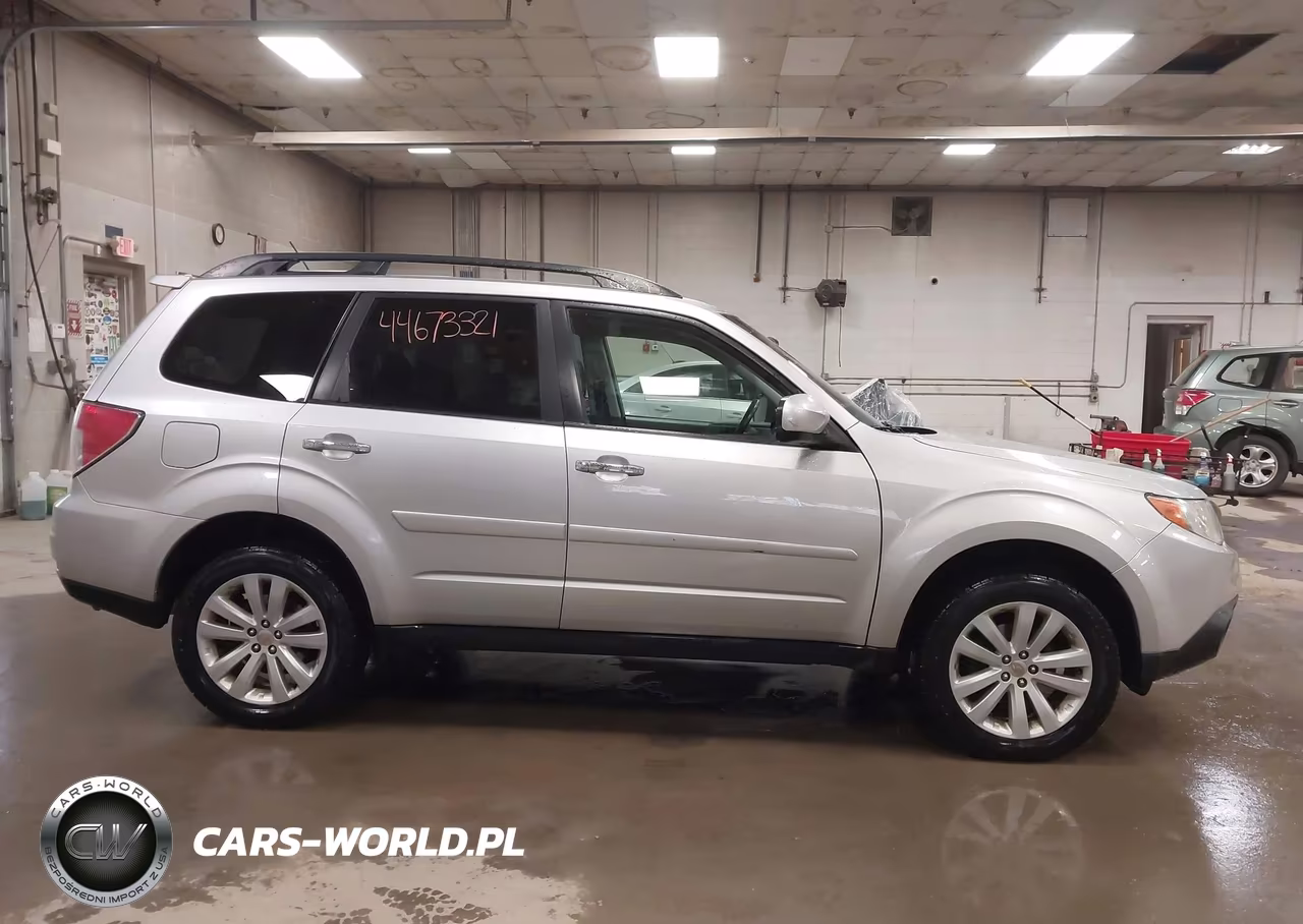 2011 Subaru Forester 2.5X Premium VIN:JF2SHADC6BH768406 - 13