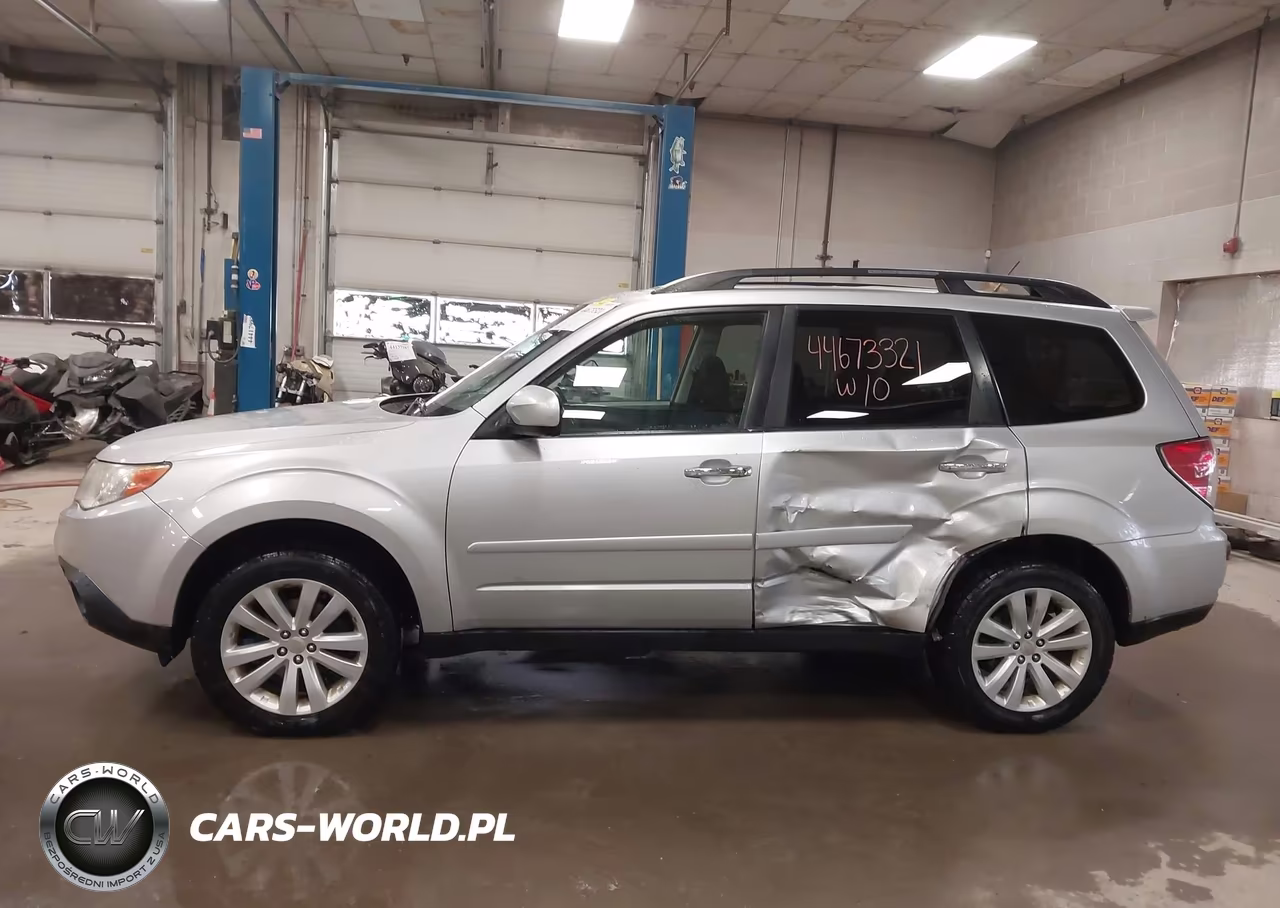 2011 Subaru Forester 2.5X Premium VIN:JF2SHADC6BH768406 - 14