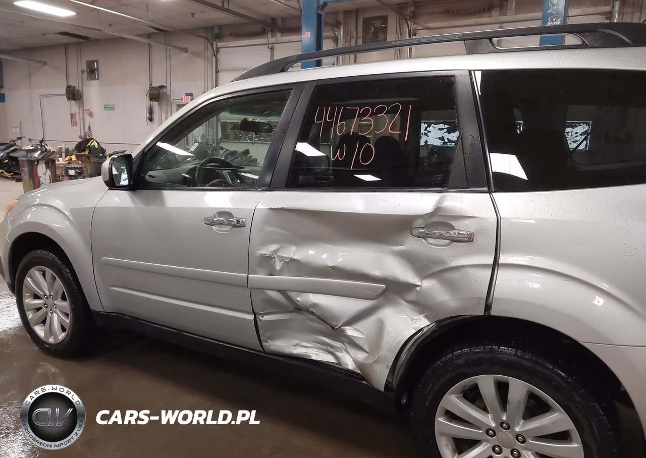 2011 Subaru Forester 2.5X Premium VIN:JF2SHADC6BH768406 - 6