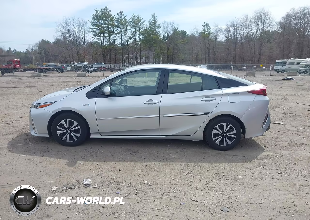 2018 Toyota Prius Prime Premium VIN:JTDKARFP9J3092692 - 14
