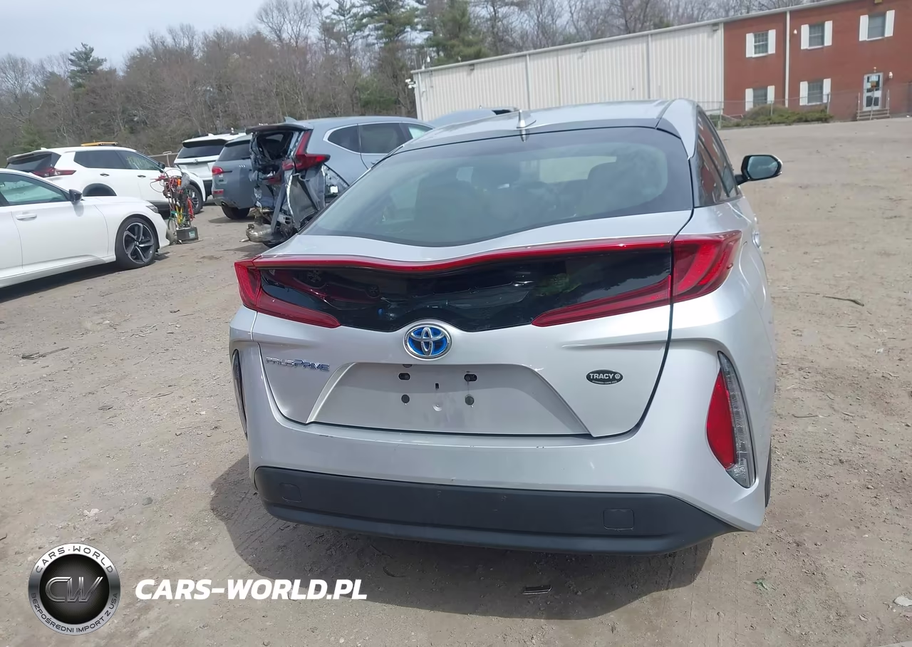2018 Toyota Prius Prime Premium VIN:JTDKARFP9J3092692 - 16