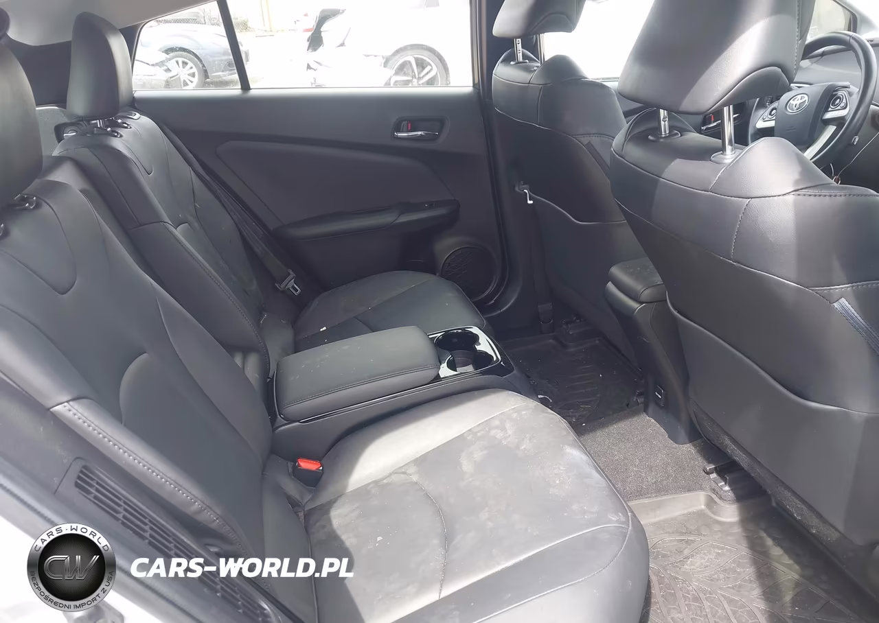 2018 Toyota Prius Prime Premium VIN:JTDKARFP9J3092692 - 8