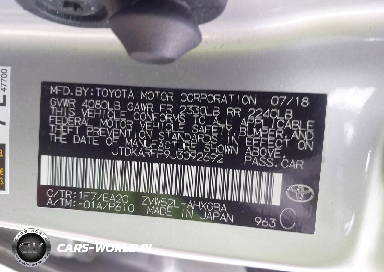 2018 Toyota Prius Prime Premium VIN:JTDKARFP9J3092692 - 9