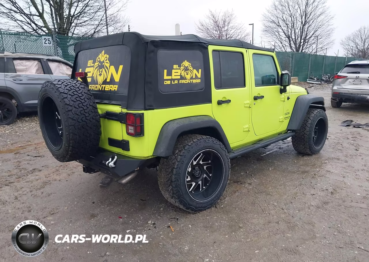 2016 Jeep Wrangler Unlimited Sport VIN:1C4HJWDG8GL318709 - 4