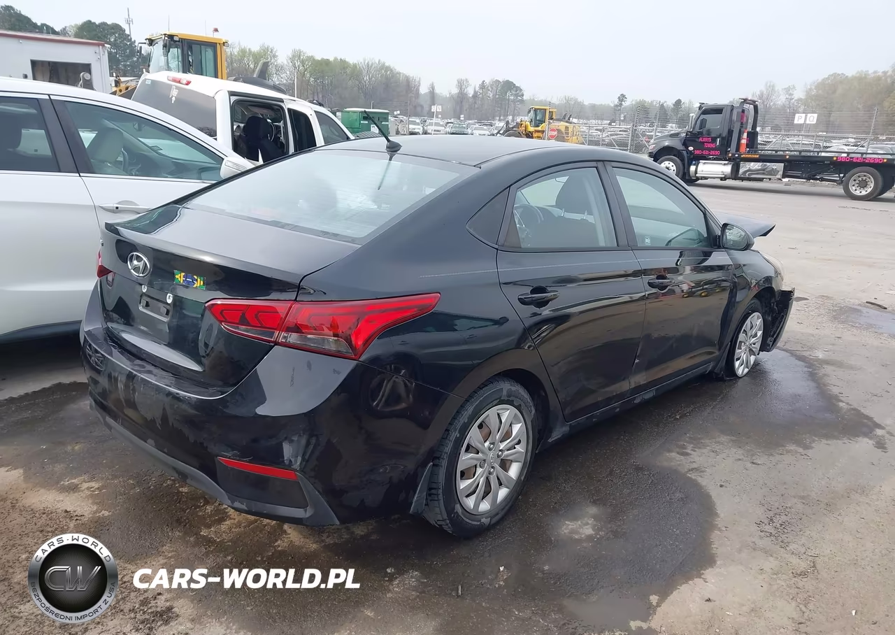 2018 Hyundai Accent Se VIN:3KPC24A36JE034296 - 4