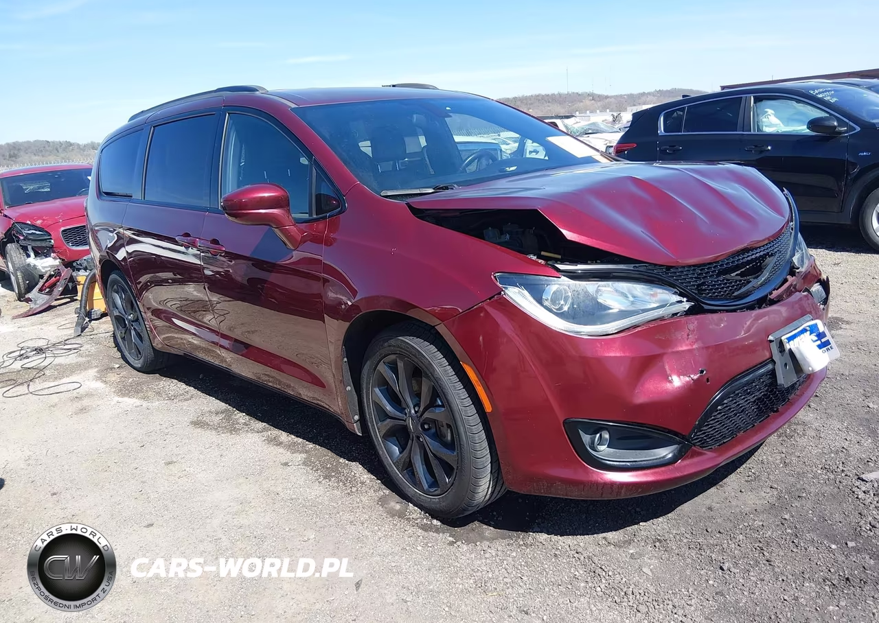 2018 Chrysler Pacifica Touring L