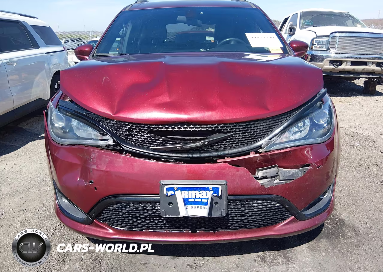 2018 Chrysler Pacifica Touring L VIN:2C4RC1BG5JR322316 - 12