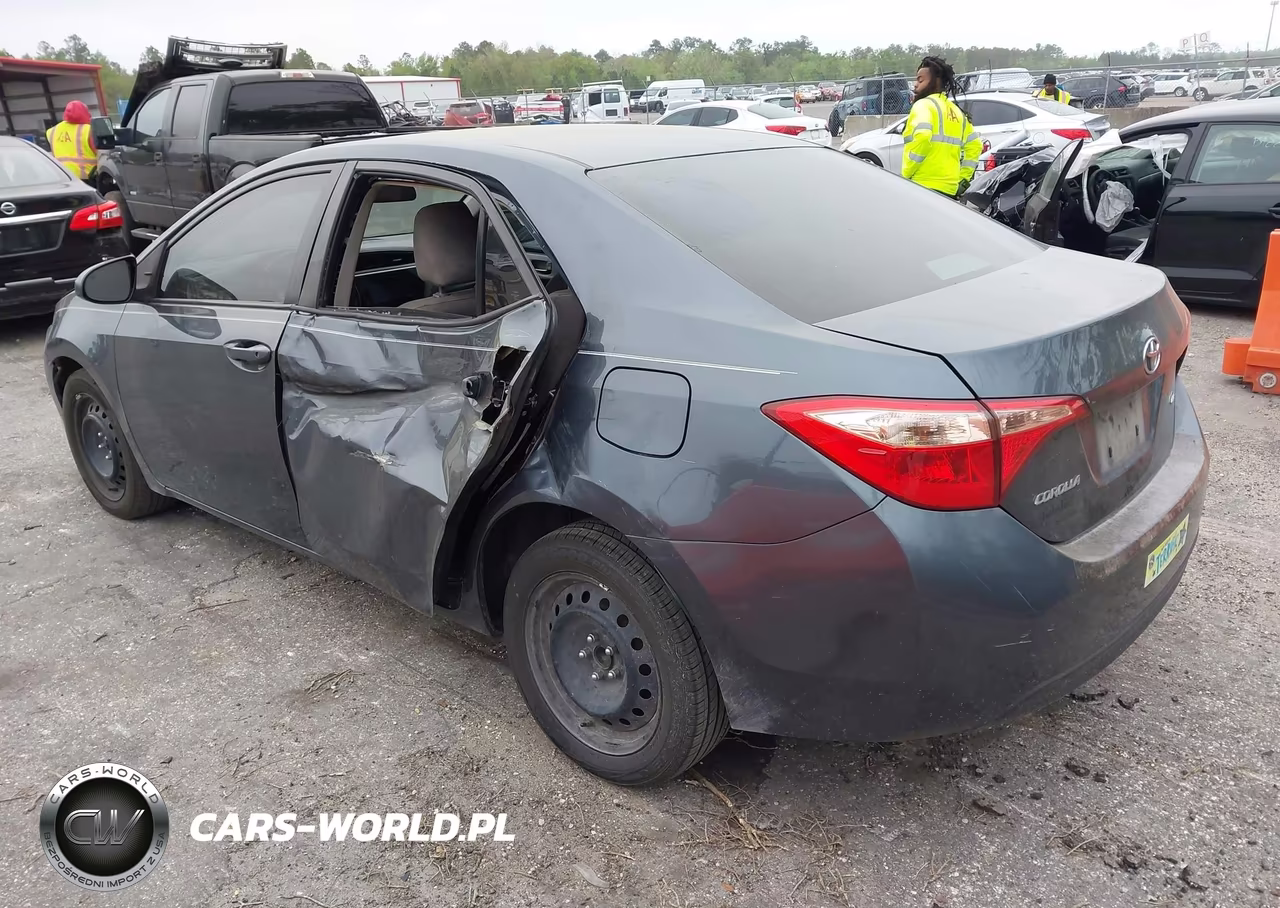 2018 Toyota Corolla Le VIN:2T1BURHE9JC017288 - 3