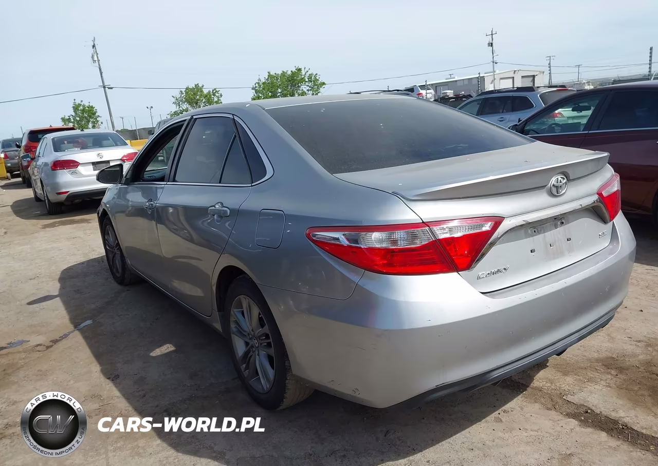 2017 Toyota Camry Se VIN:4T1BF1FK4HU370356 - 3