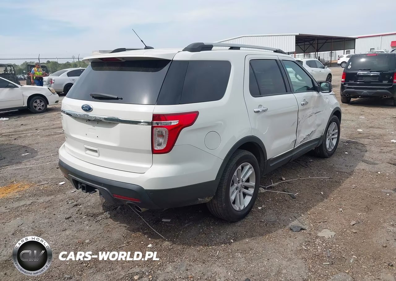 2012 Ford Explorer Xlt VIN:1FMHK7D88CGA79835 - 4