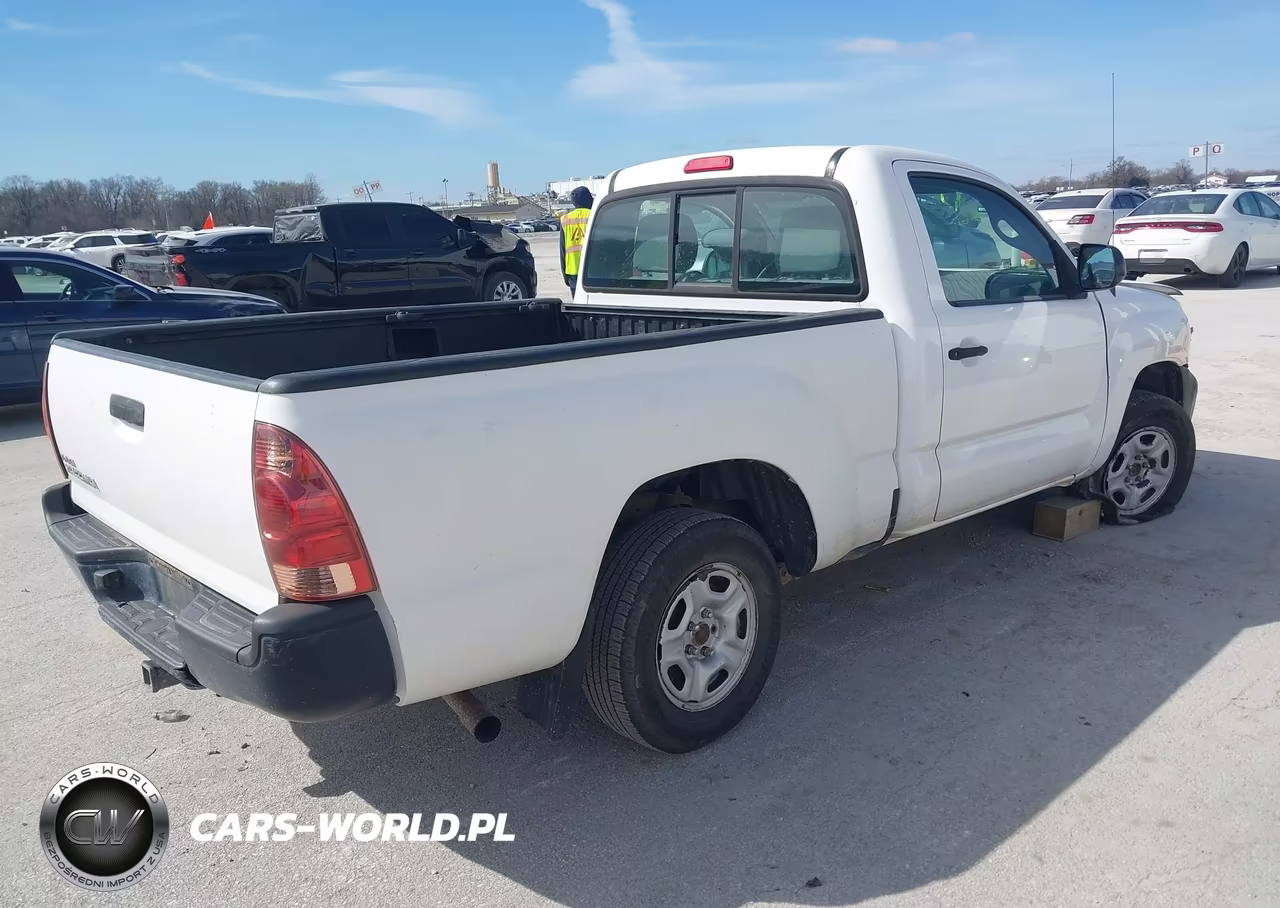 2012 Toyota Tacoma VIN:5TFNX4CN2CX009231 - 4