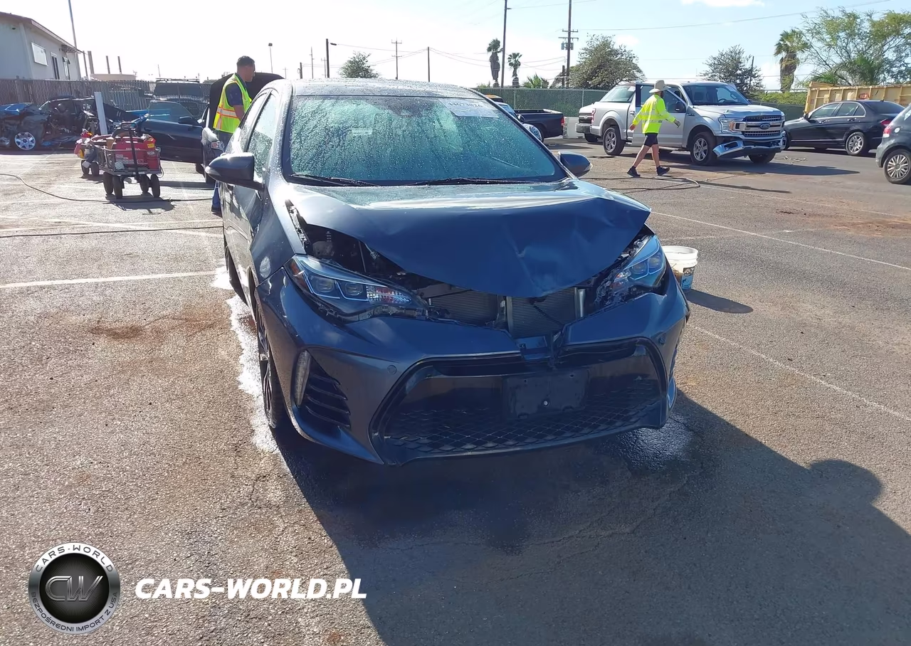 2018 Toyota Corolla Se-Xse VIN:5YFBURHE6JP848554 - 18