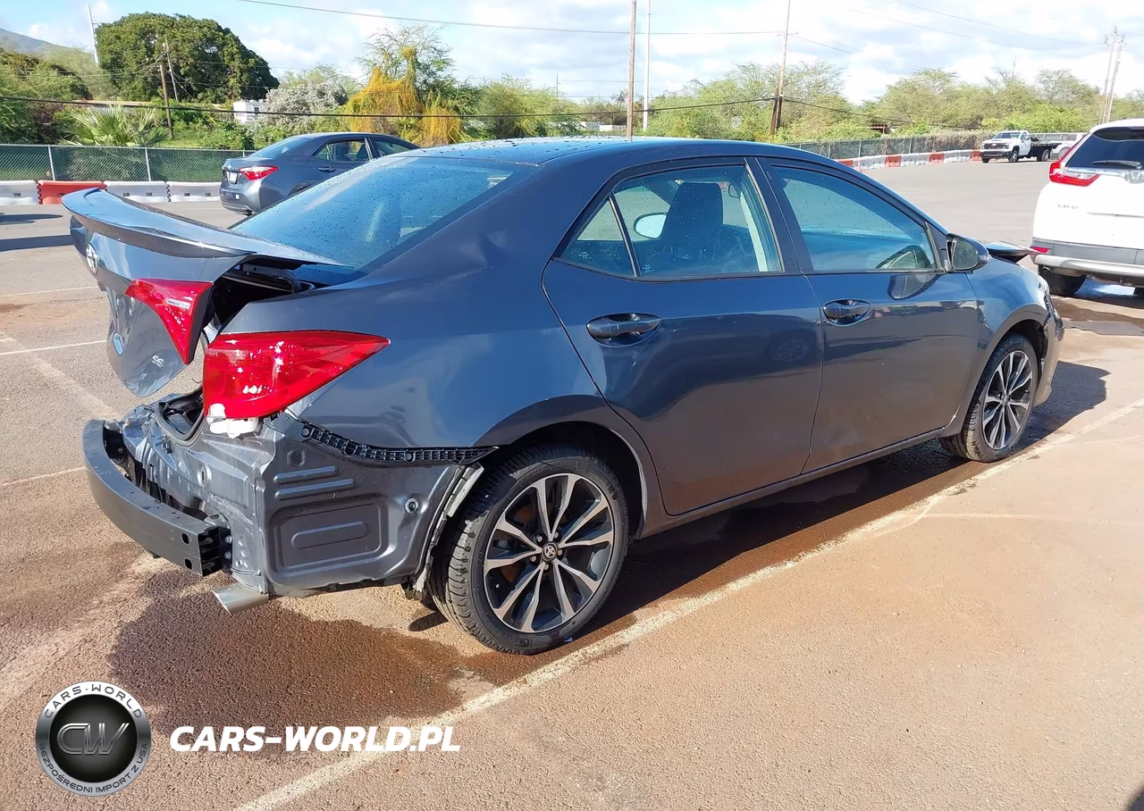 2018 Toyota Corolla Se-Xse VIN:5YFBURHE6JP848554 - 4