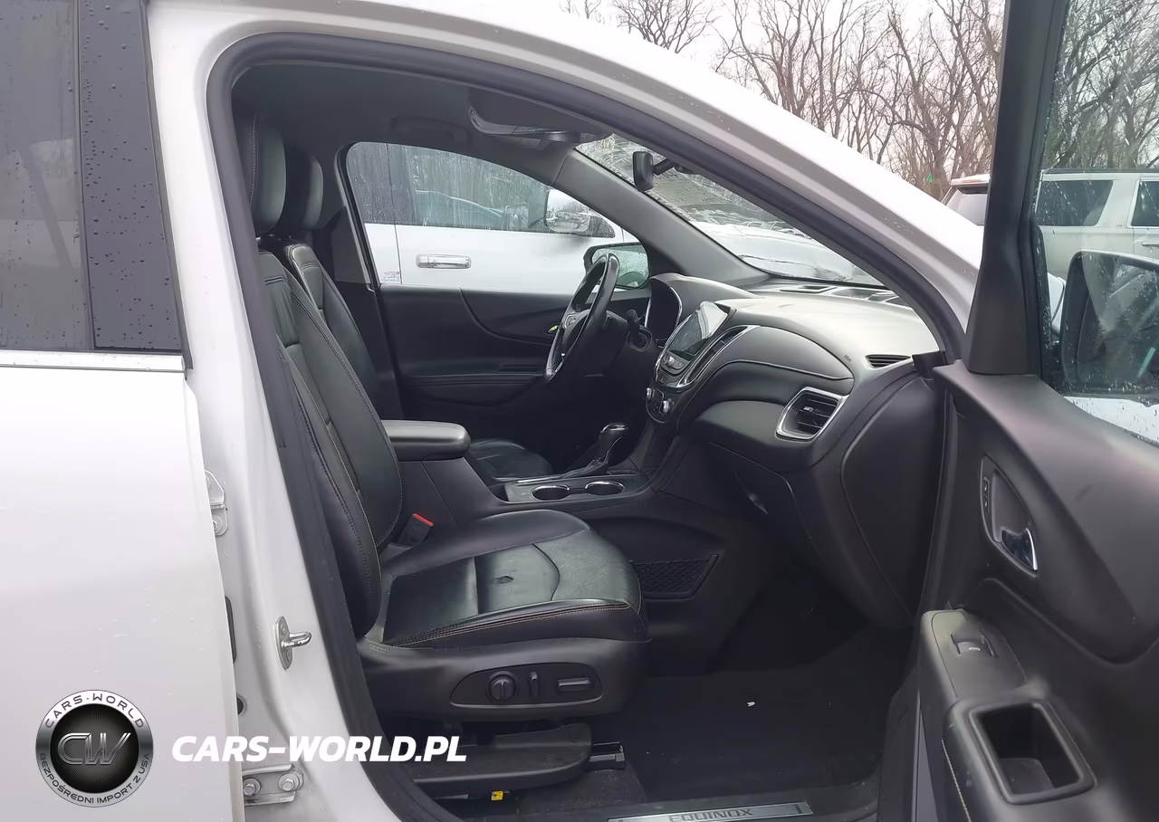 2018 Chevrolet Equinox Premier VIN:2GNAXVEV3J6306532 - 5