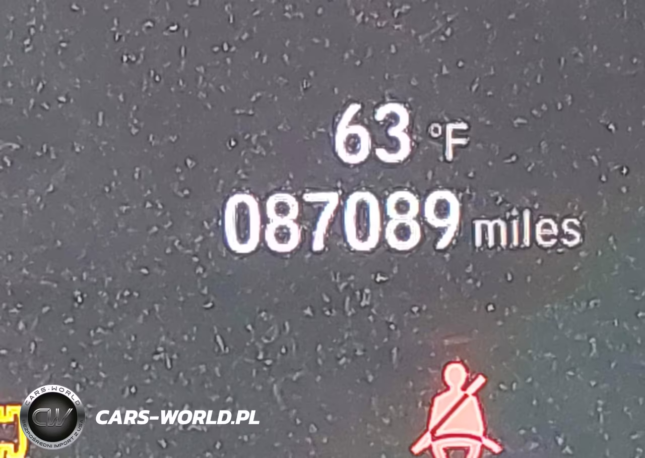2018 Honda Accord Sport VIN:1HGCV1F30JA235615 - 15