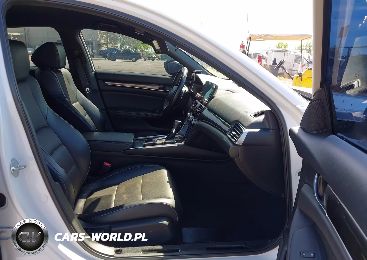 2018 Honda Accord Sport VIN:1HGCV1F30JA235615 - 5