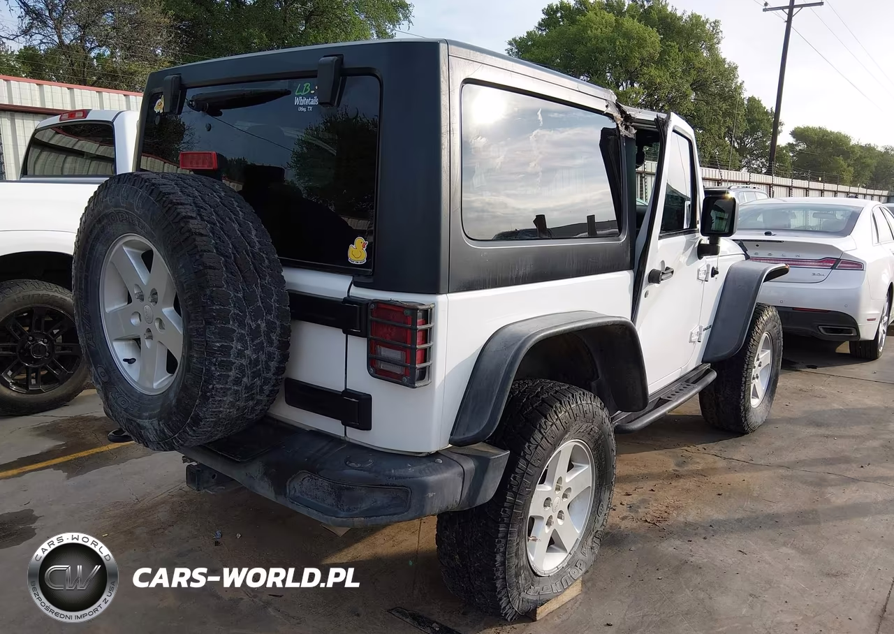 2016 Jeep Wrangler Sport VIN:1C4AJWAG2GL283736 - 4