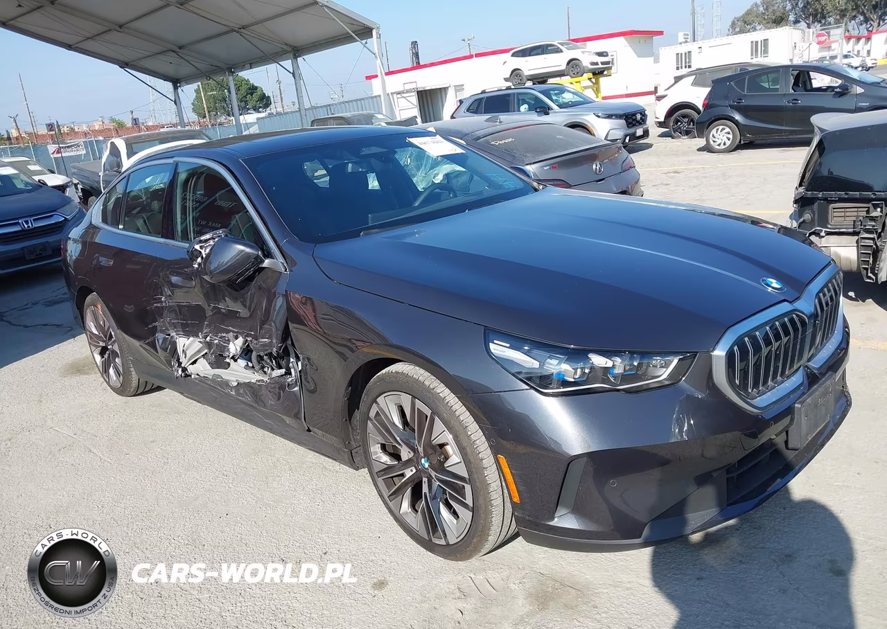 2024 BMW 530I – zdjęcie 1 z 16