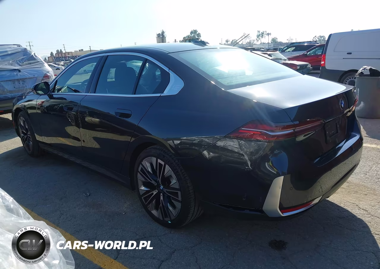 2024 BMW 530I VIN:WBA43FJ0XRCR87855 - 3