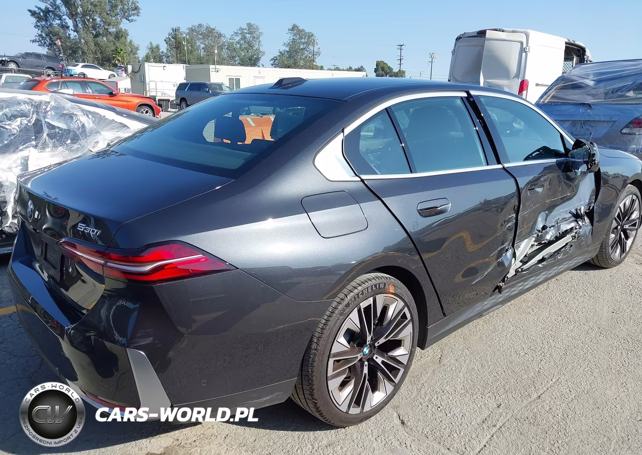 2024 BMW 530I VIN:WBA43FJ0XRCR87855 - 4