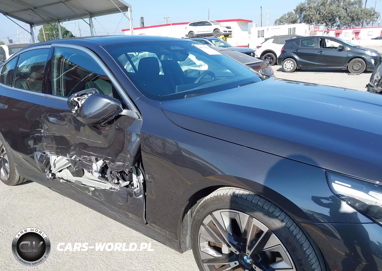 2024 BMW 530I VIN:WBA43FJ0XRCR87855 - 6