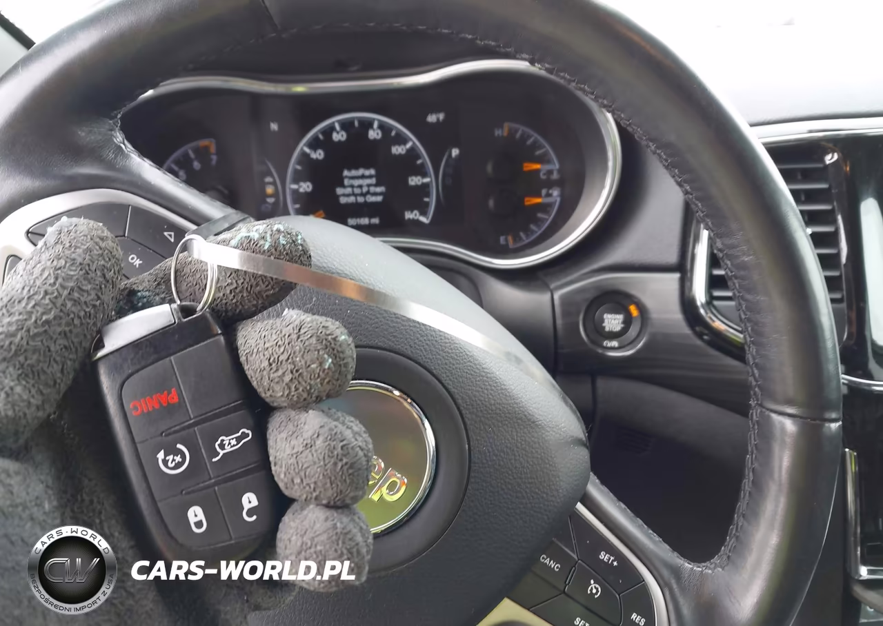 2020 Jeep Grand Cherokee Altitude 4X4 VIN:1C4RJFAG8LC331334 - 11