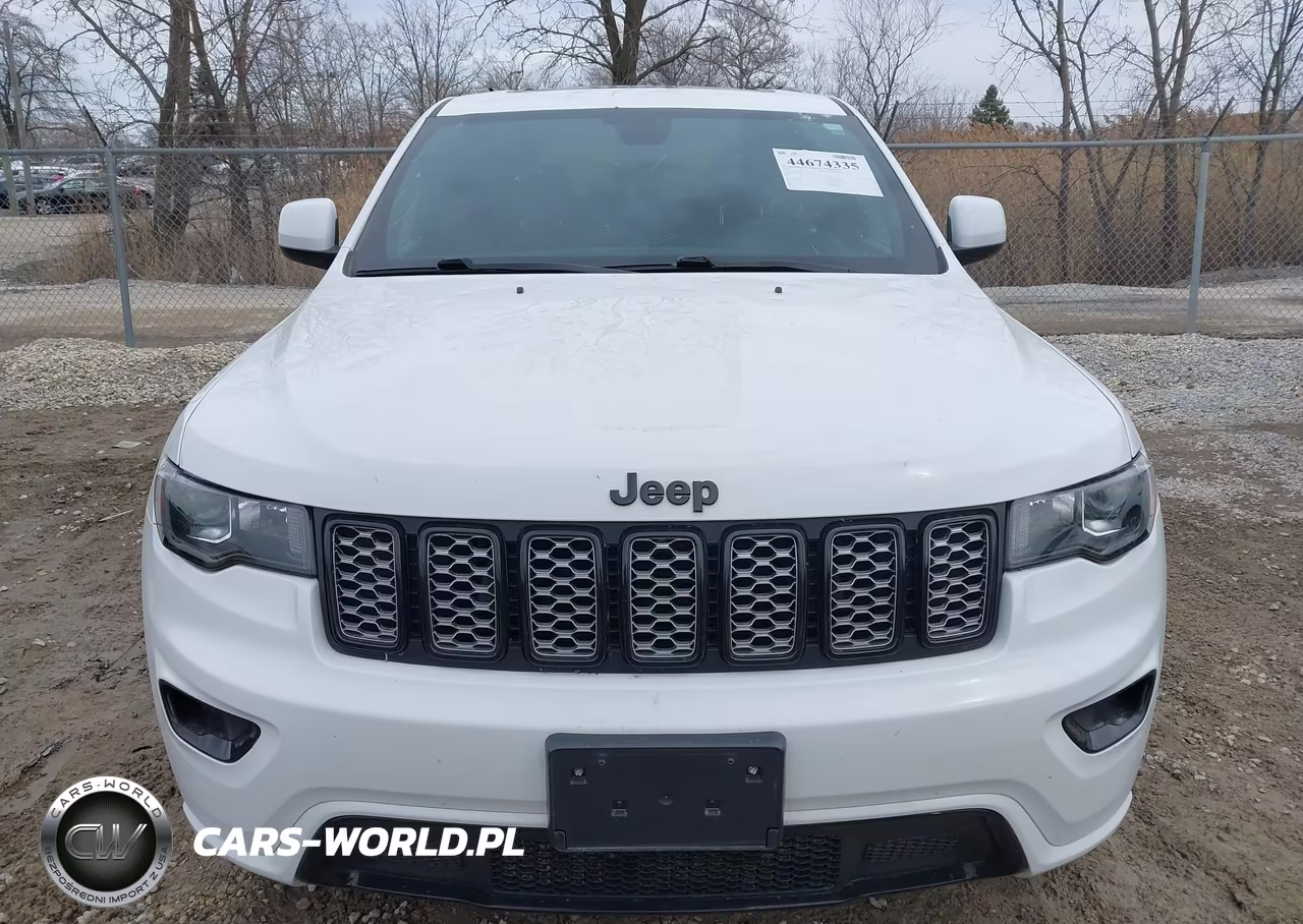 2020 Jeep Grand Cherokee Altitude 4X4 VIN:1C4RJFAG8LC331334 - 12