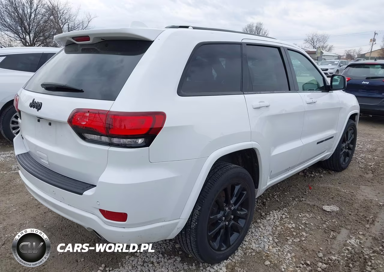 2020 Jeep Grand Cherokee Altitude 4X4 VIN:1C4RJFAG8LC331334 - 4