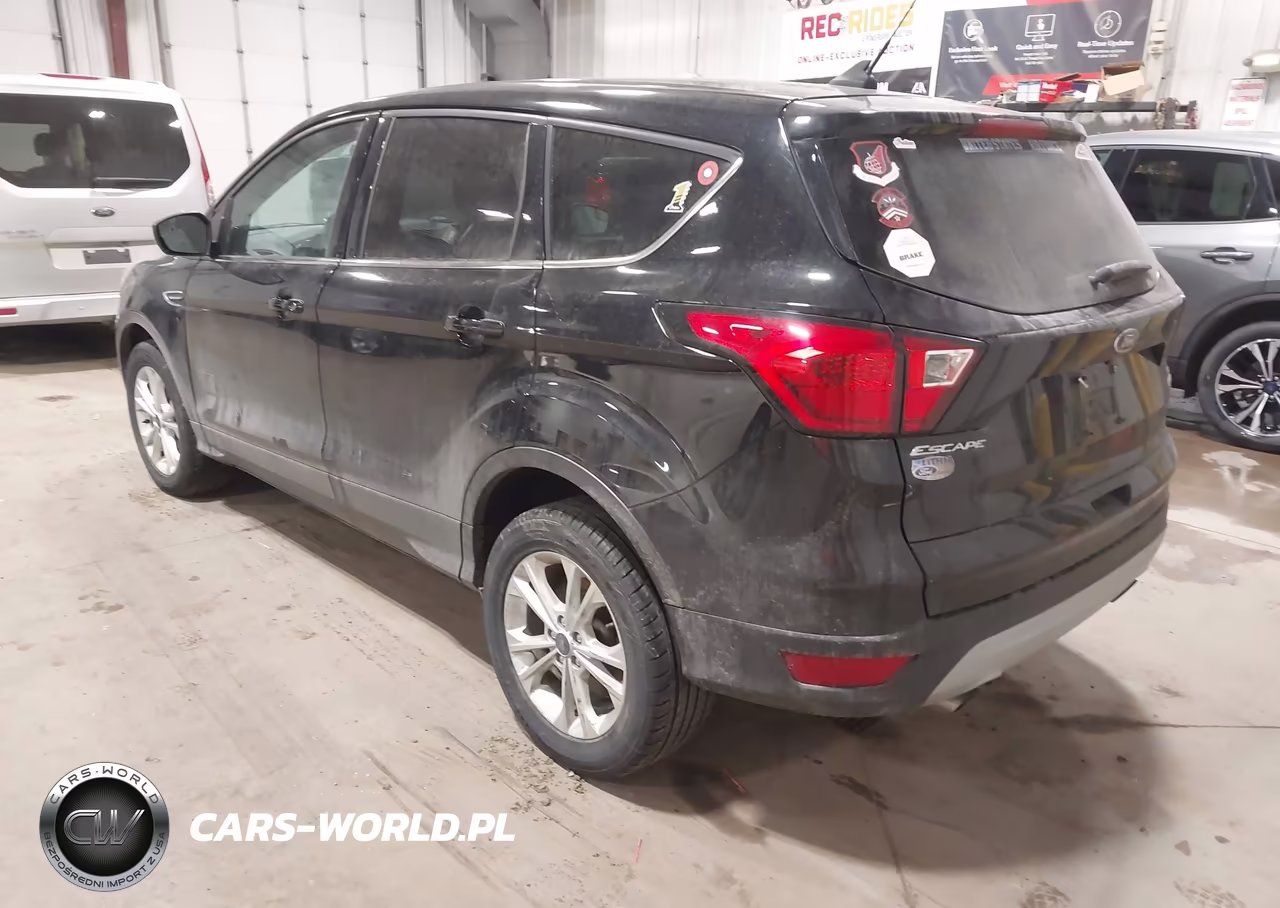 2019 Ford Escape Se VIN:1FMCU9GD4KUA05885 - 3