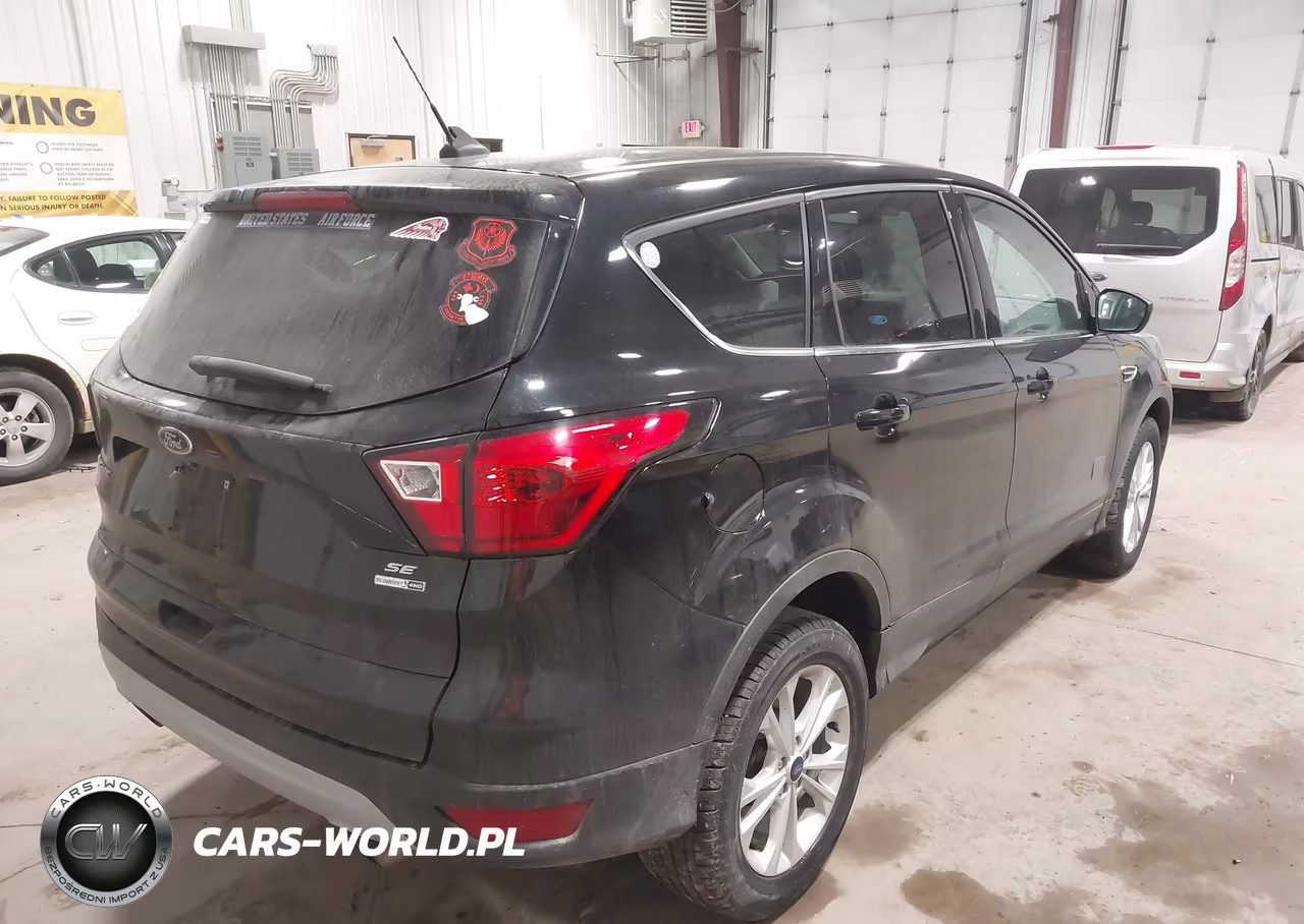 2019 Ford Escape Se VIN:1FMCU9GD4KUA05885 - 4