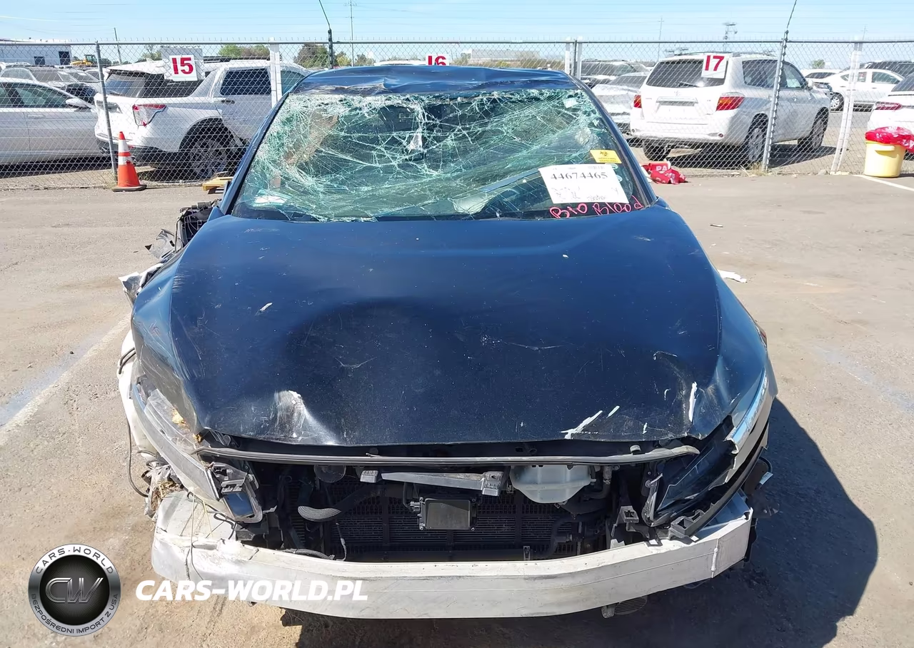 2019 Honda Clarity Plug-In Hybrid Touring VIN:JHMZC5F37KC000672 - 11