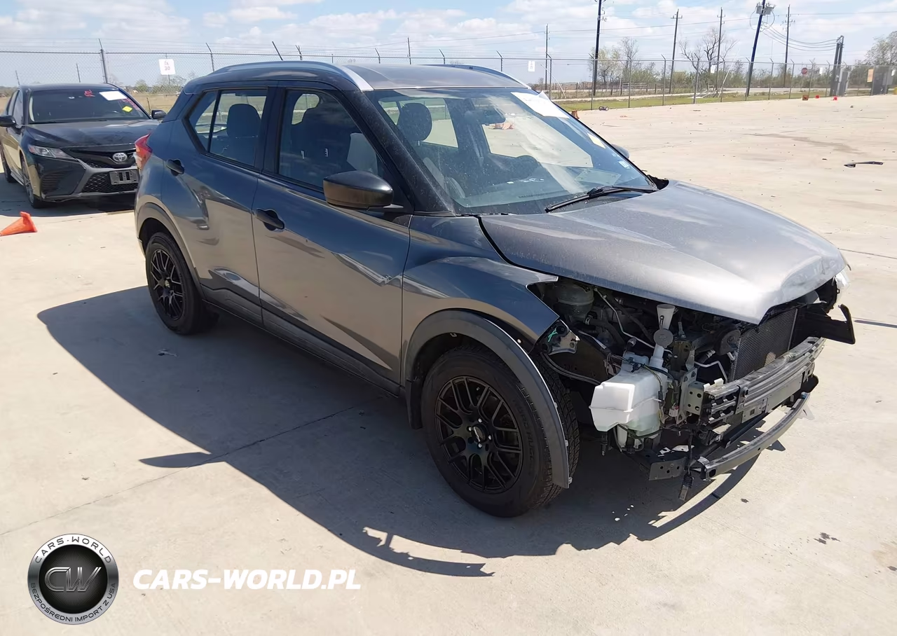 2018 Nissan Kicks S