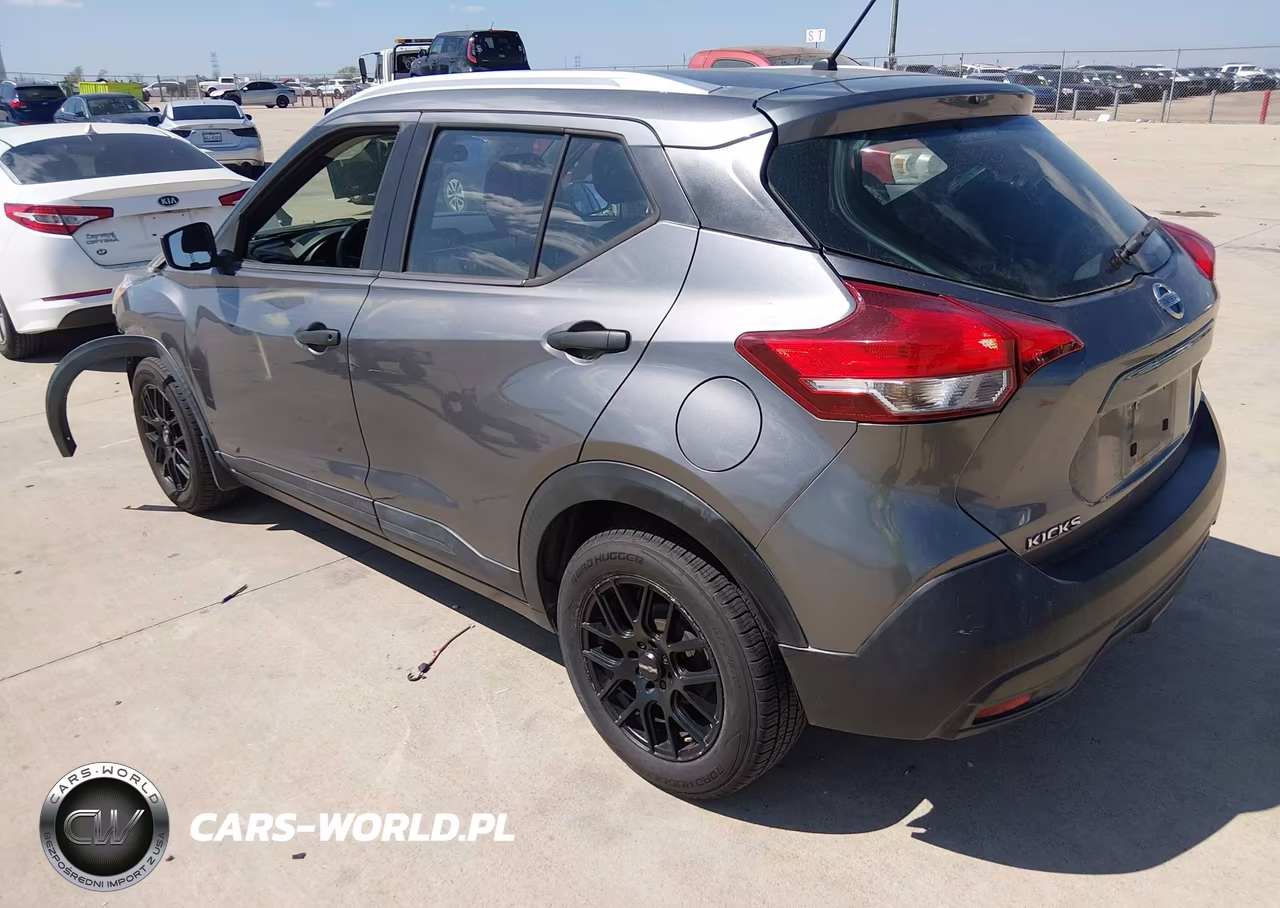 2018 Nissan Kicks S VIN:3N1CP5CU5JL522893 - 3